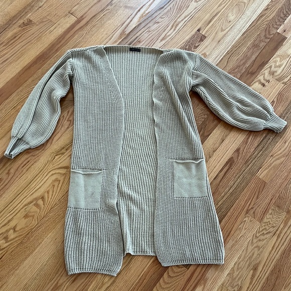 Beige shawl - Picture 5 of 5